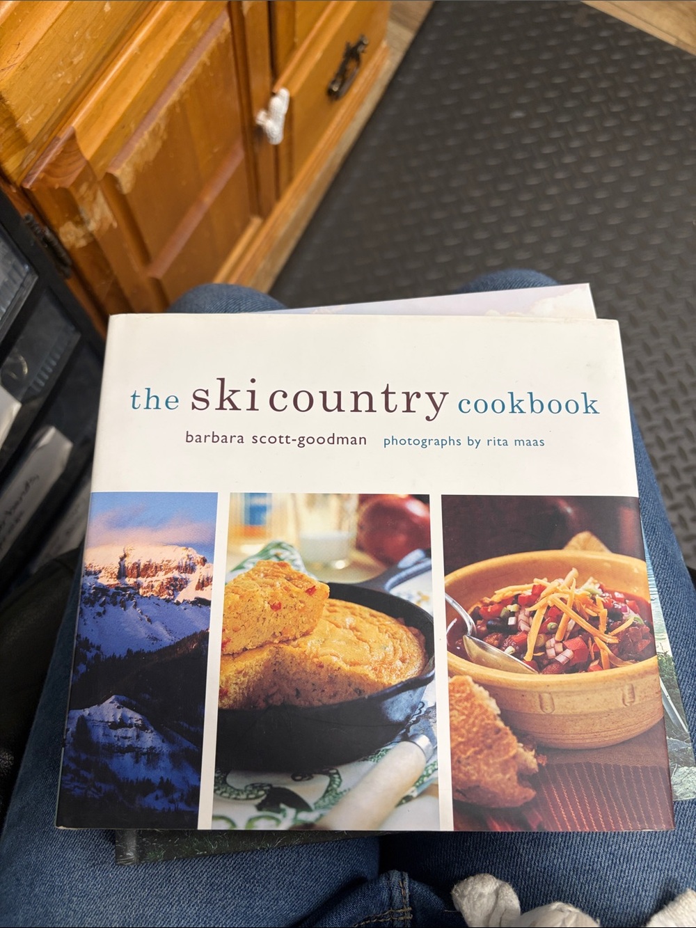 THE SKI COUNTRY COOKBOOK by Barbara Scott-Goodman Rare Hardback